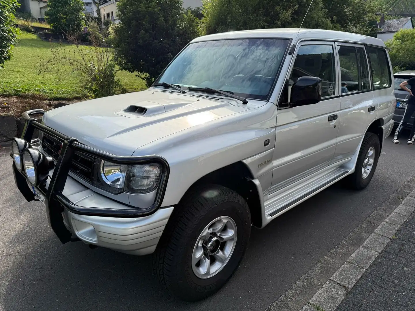 Mitsubishi Pajero TD Classic 2500 /GEPFLEGT/ NUR 133 TKM Grau - 1