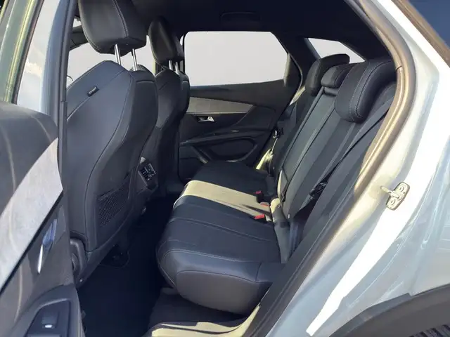 Peugeot 3008 view 15