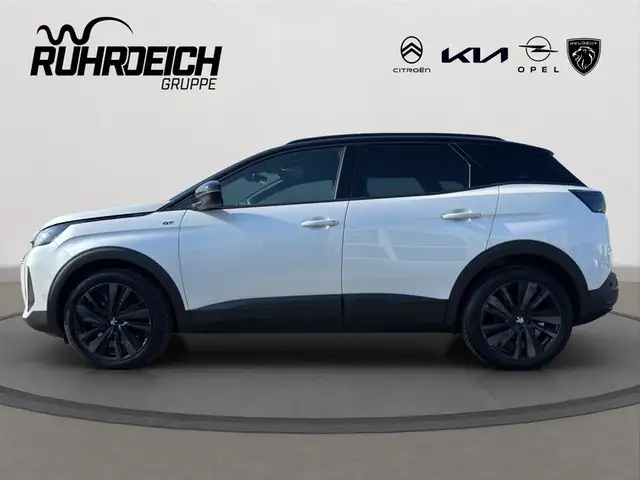 Peugeot 3008 view 2