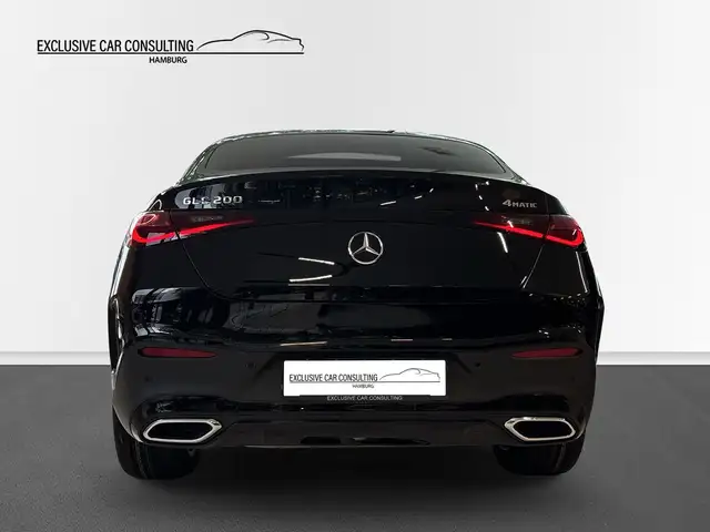 Mercedes-Benz GLC view 5
