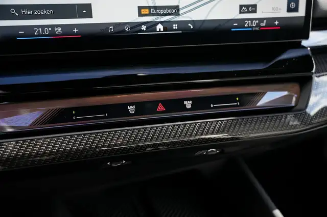 BMW 5 Series view 19