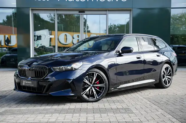 BMW 5 Series view 2