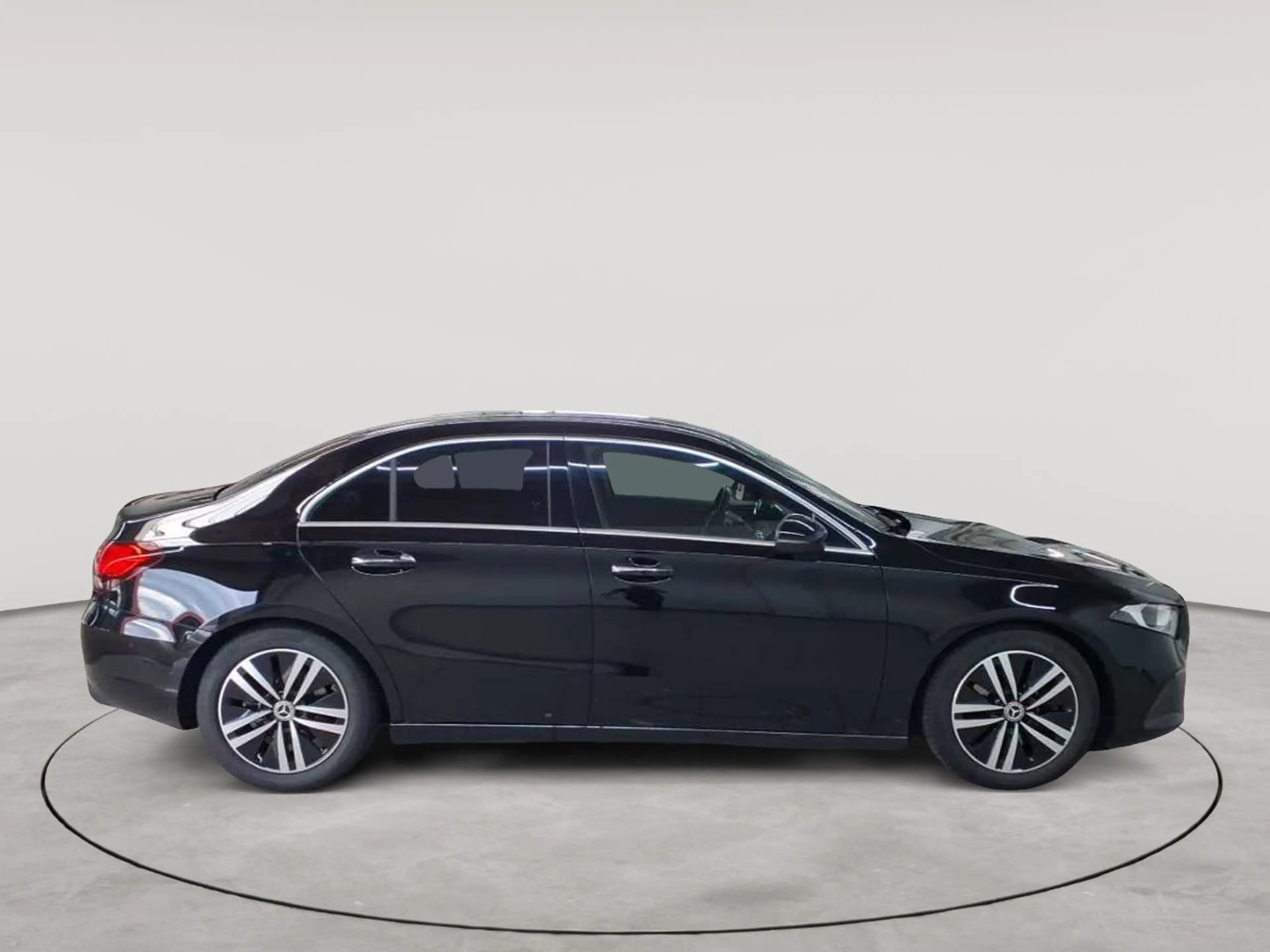 Mercedes-Benz A 220 A 220 d 8G- Progressive AHK BusiP KAM — photo 3