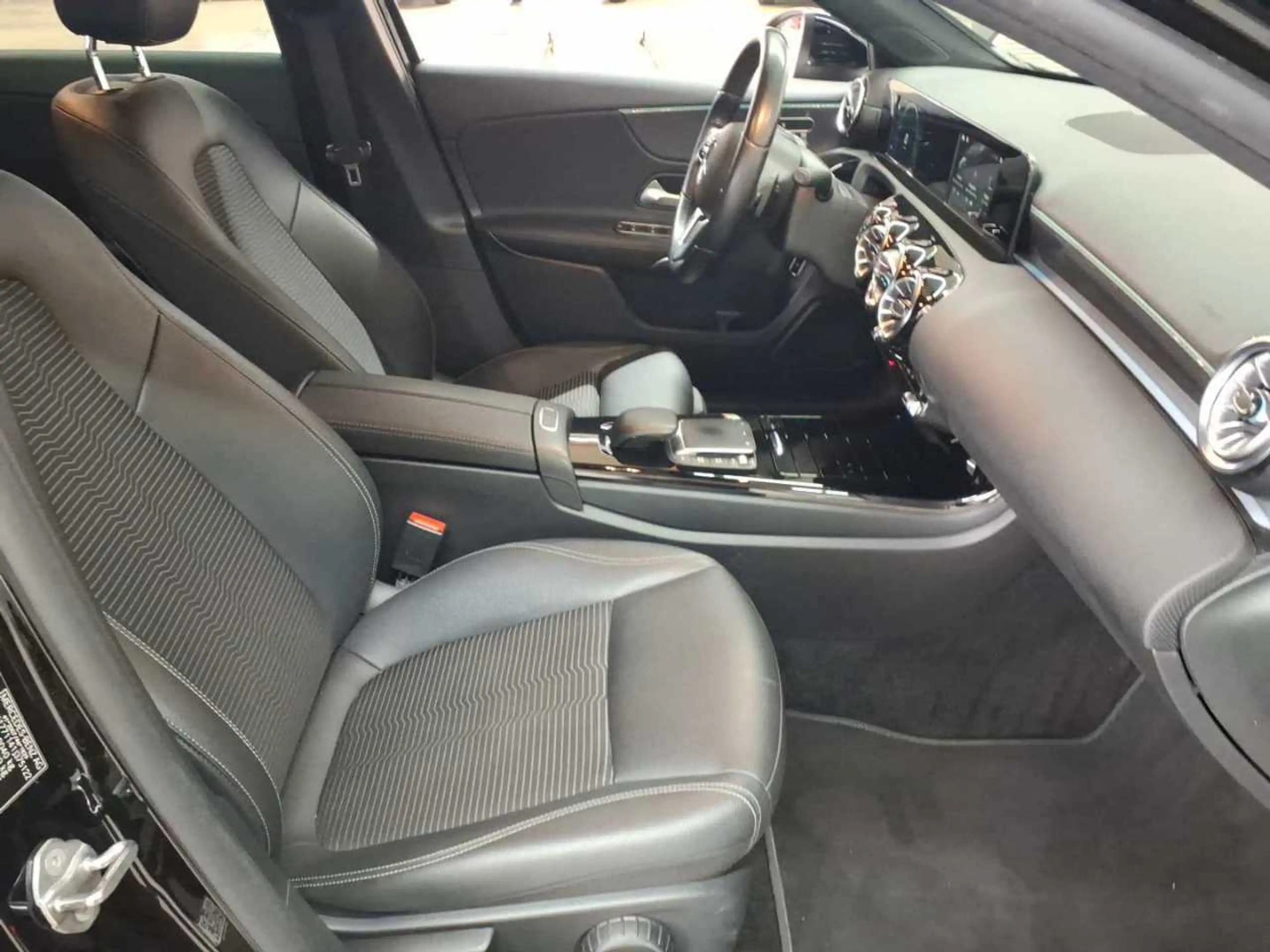 Mercedes-Benz A 220 A 220 d 8G- Progressive AHK BusiP KAM — photo 8