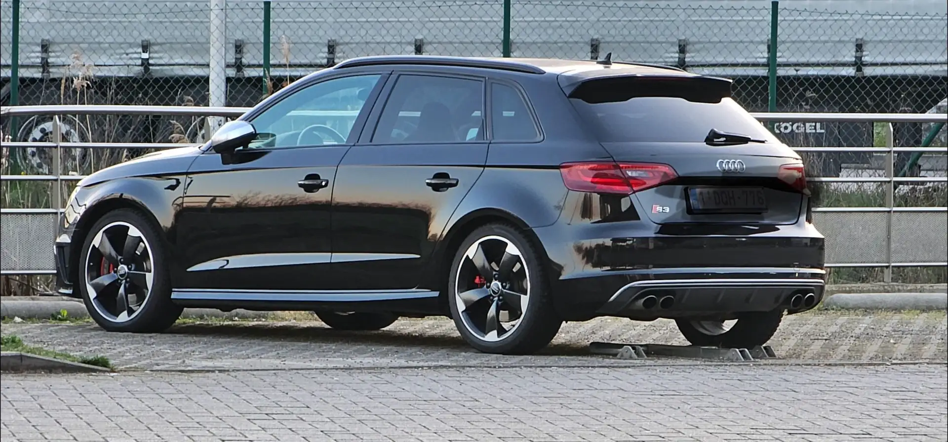 Audi S3 Sportback 2.0 TFSI - 2