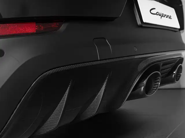 Porsche Cayenne view 15