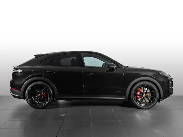 Porsche Cayenne view 6