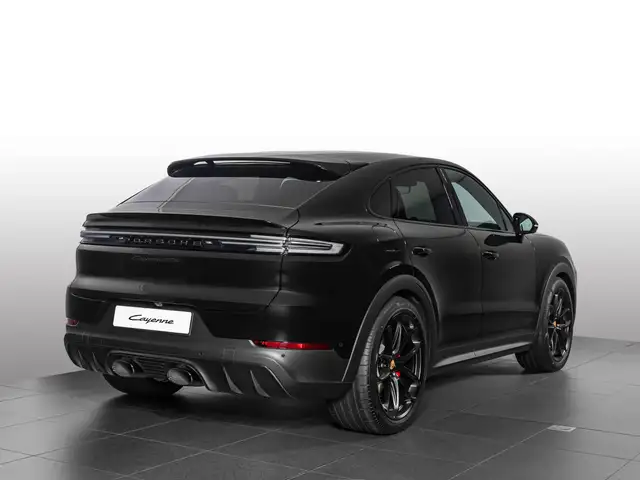 Porsche Cayenne view 5