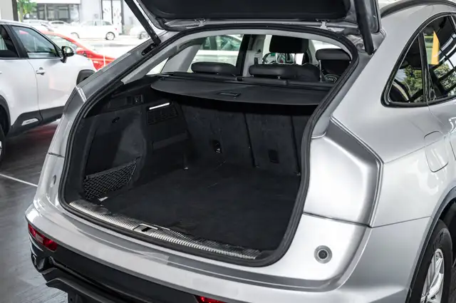 Audi Q5 view 15