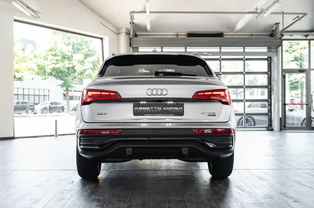 Audi Q5 view 5