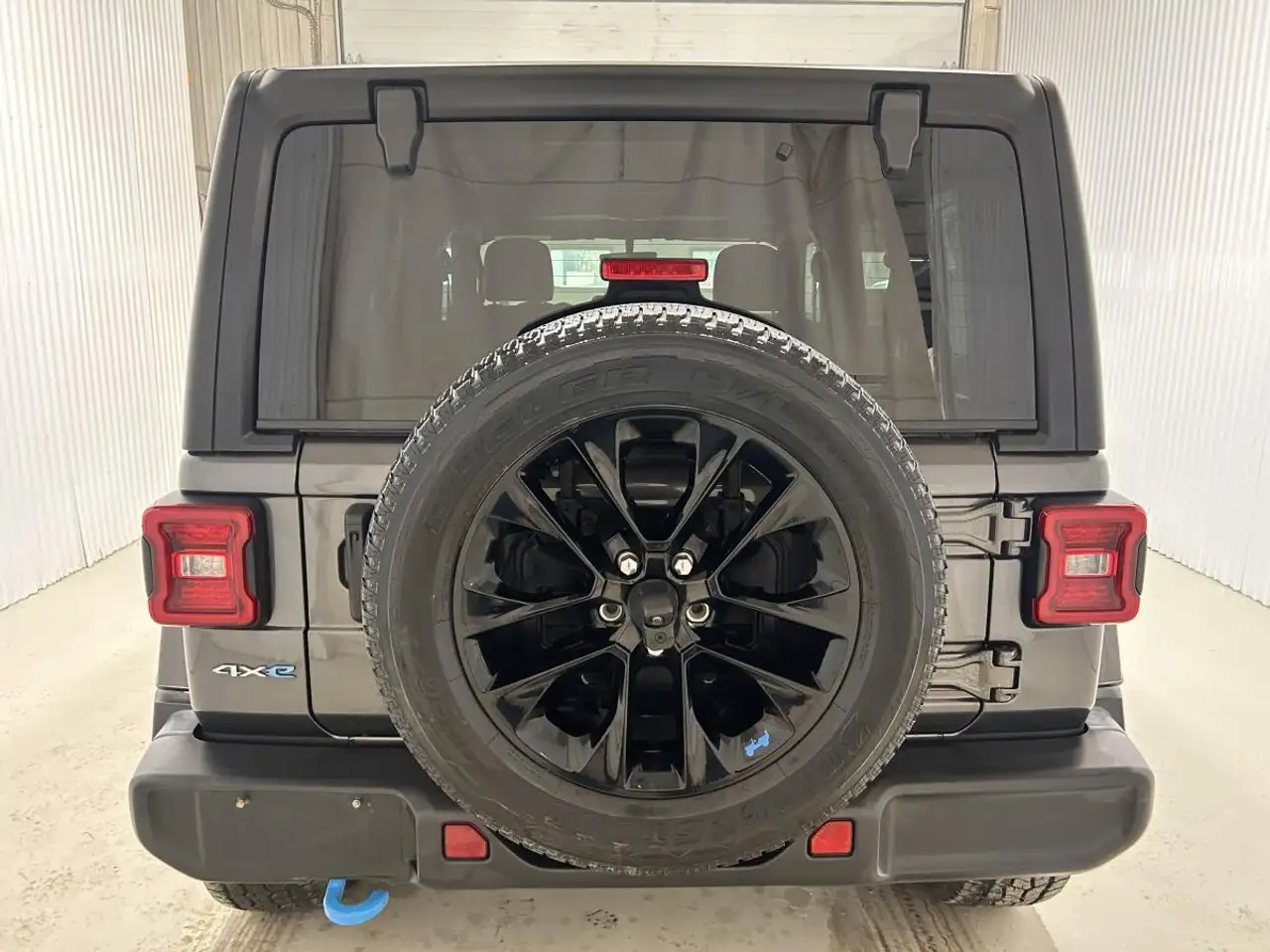 Jeep Wrangler снимка Jeep Wrangler
