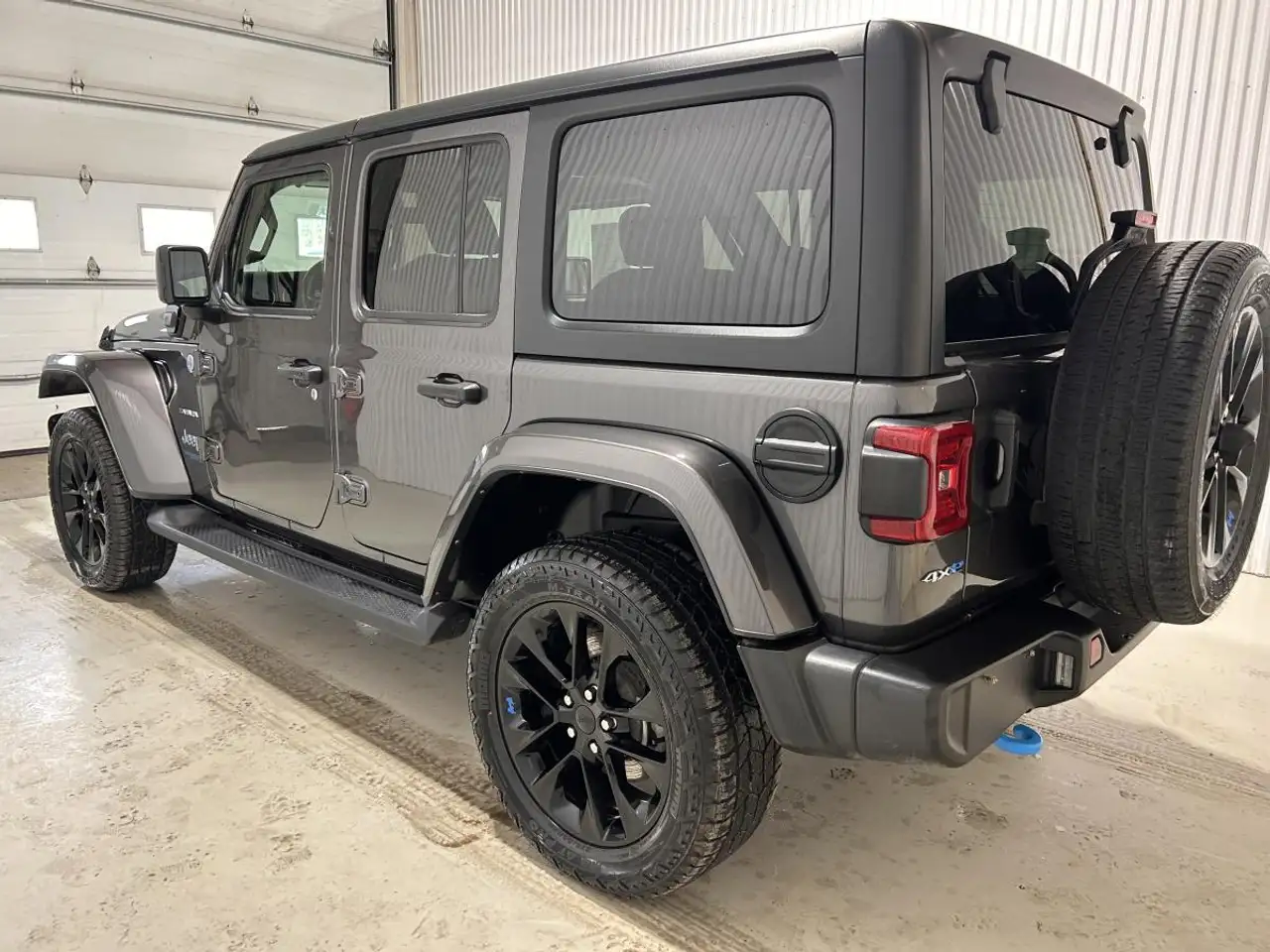 Jeep Wrangler снимка Jeep Wrangler