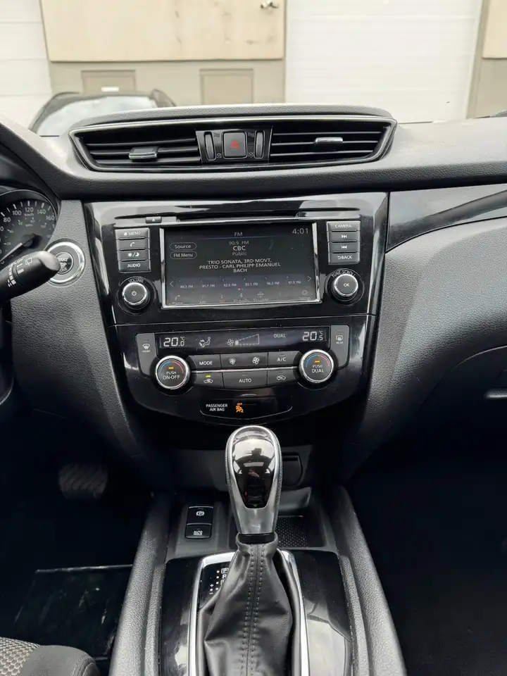 Nissan Qashqai снимка Nissan Qashqai