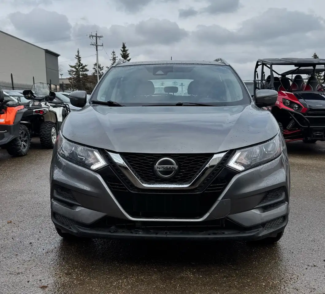 Nissan Qashqai снимка Nissan Qashqai