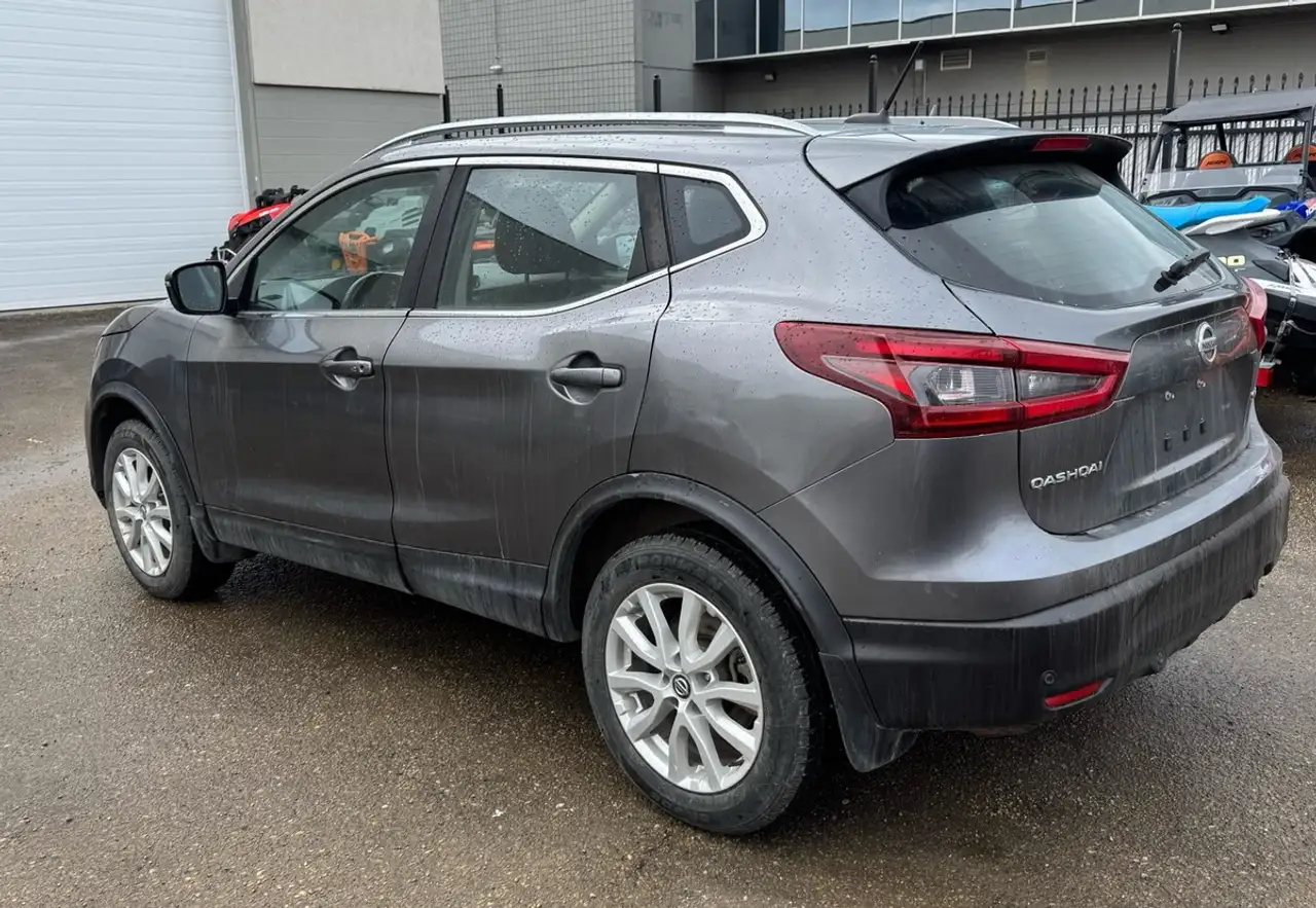 Nissan Qashqai снимка Nissan Qashqai