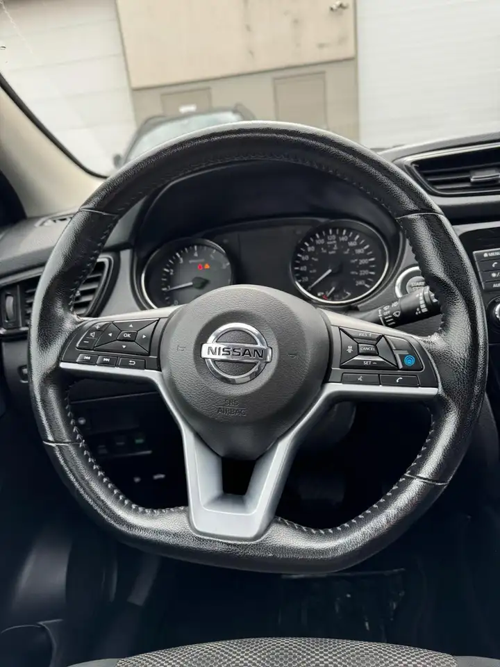 Nissan Qashqai снимка Nissan Qashqai