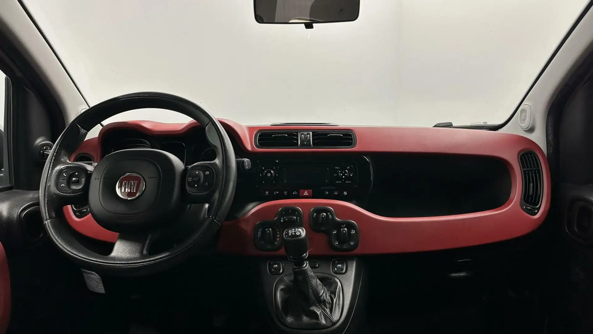Fiat Panda 0.9 TwinAir Lounge AIRCO Gris - 2