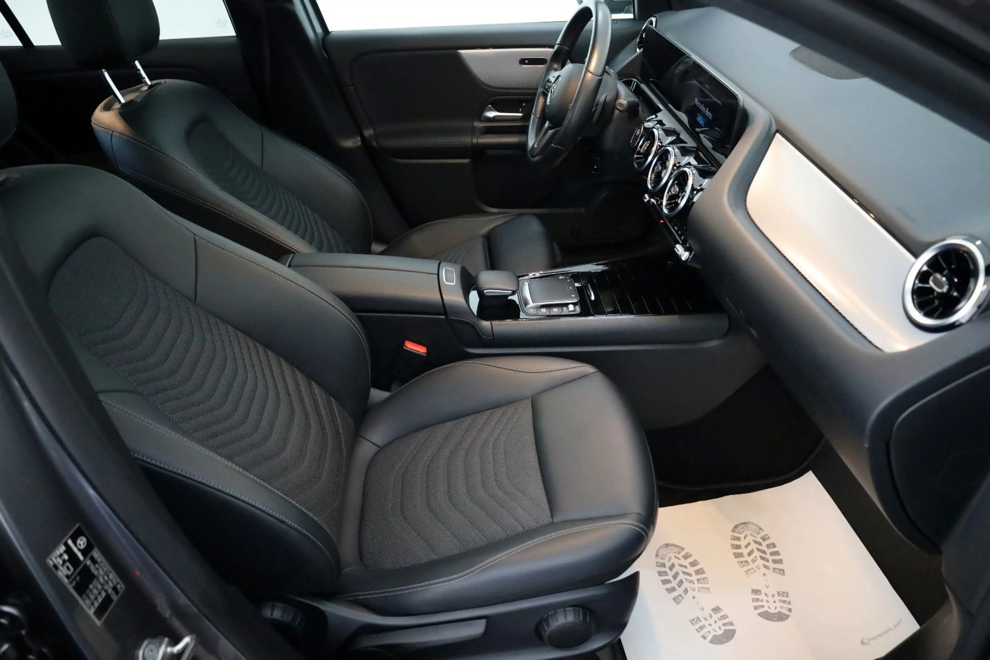 Mercedes-Benz GLA 250 e, Style,T.Leder,Navi,LED,SH,Kamera,Pano — photo 5