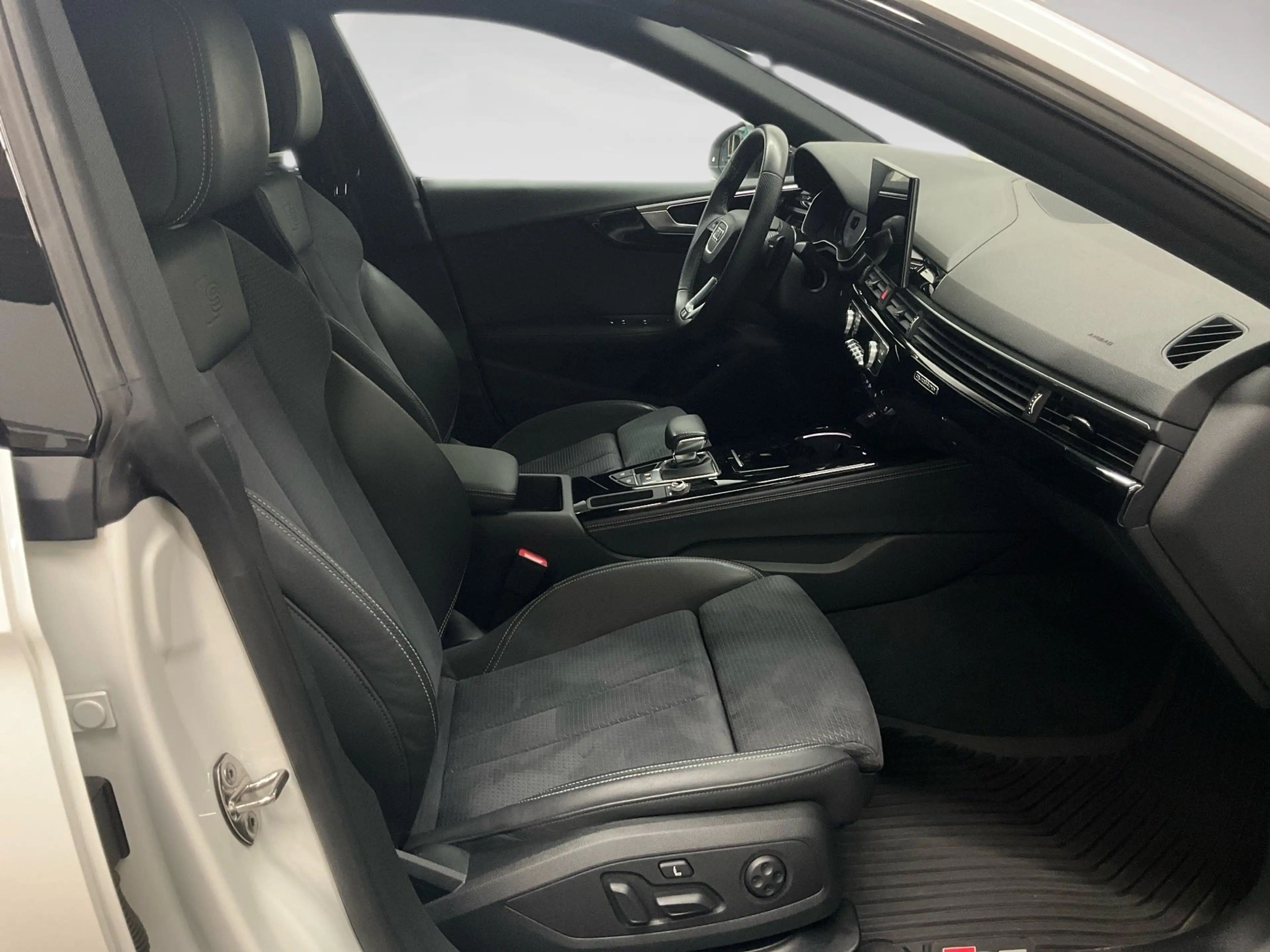 Audi S5 COMPETITION EDITION PLUS 341PS QUATTRO AHK.STHZG.K — photo 9