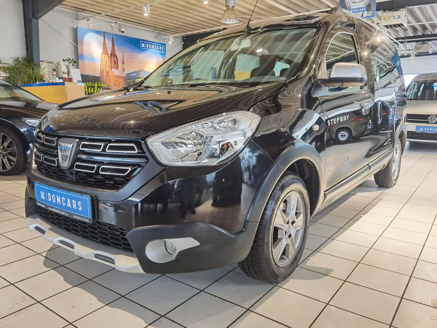 Dacia Dokker Stepway *NAVI+ALU+GARANTIE+KAMERA+EURO 6* Чорний - 2