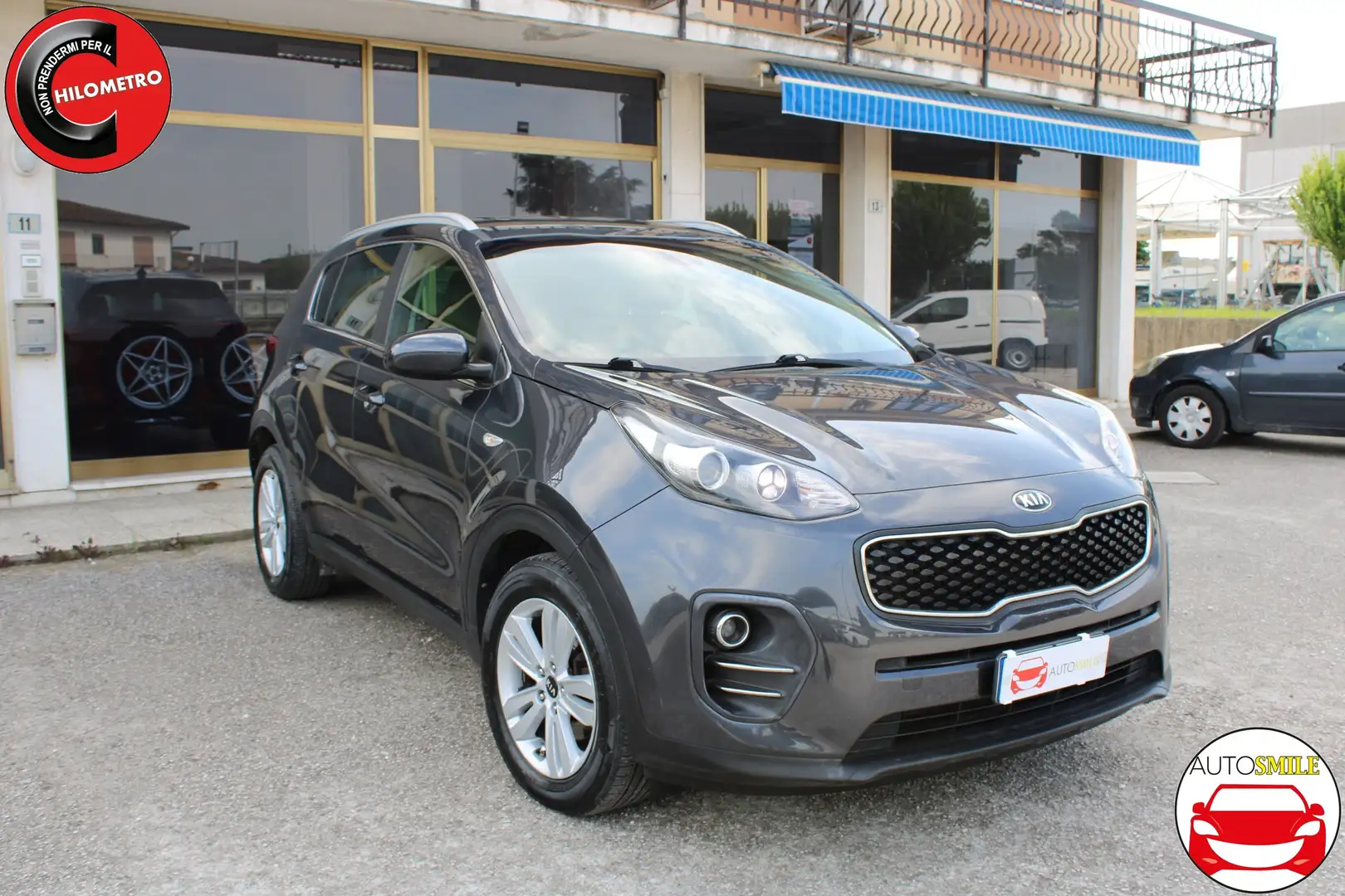 Kia Sportage 1.7 crdi STYLE 141 CV DCT7 Gris - 2