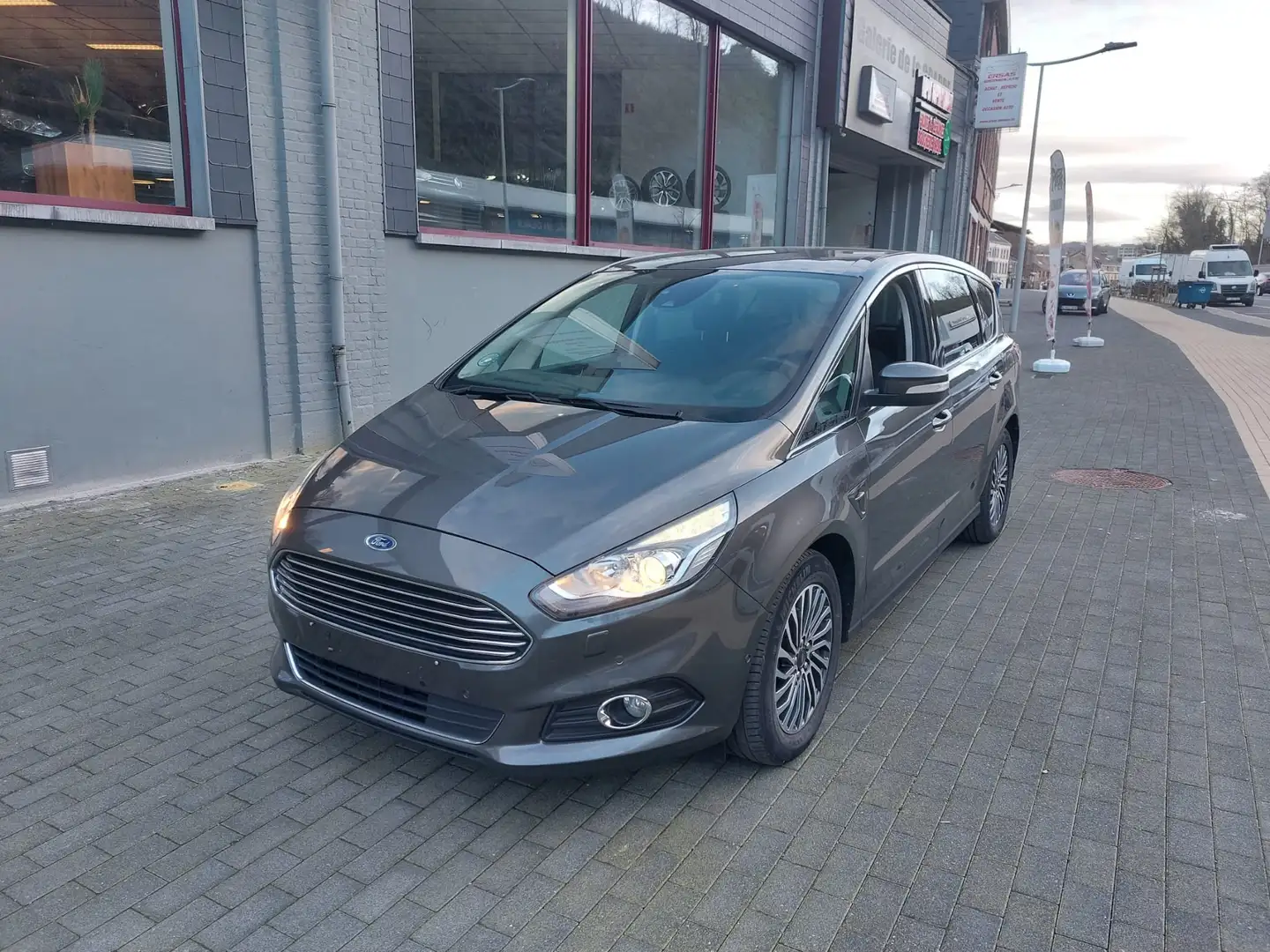 Ford S-Max 2.0 TDCi Titanium (EU6.2) POWERSHIFT 7 PLACES Gris - 1