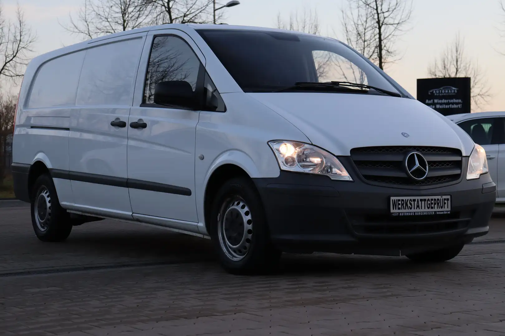 Mercedes-Benz Vito 116 CDI extralang *TÜV-Neu*Klima*AHK* Weiß - 1