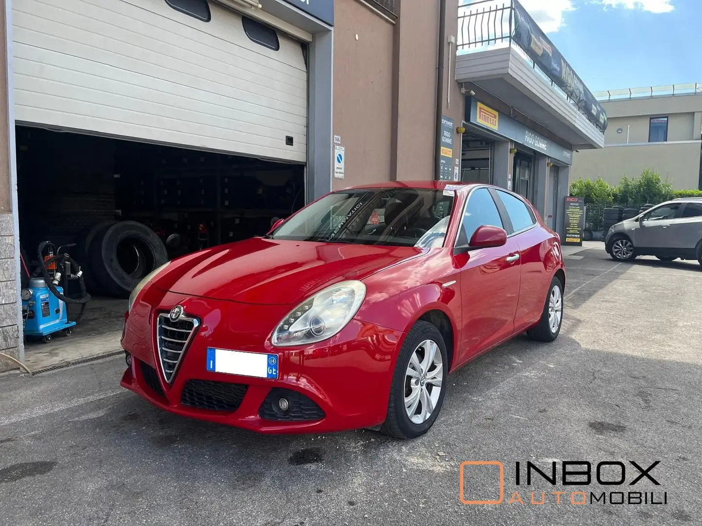Alfa Romeo Giulietta Giulietta  1.4 t. Distinctive 120cv Rosso - 1