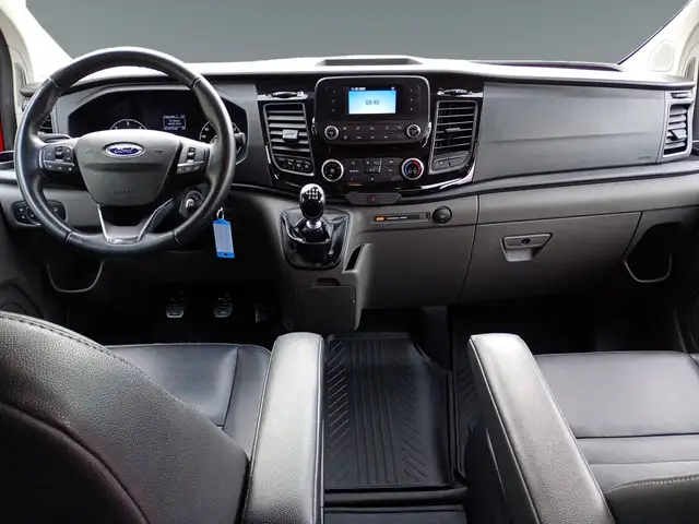 Ford Transit view 11