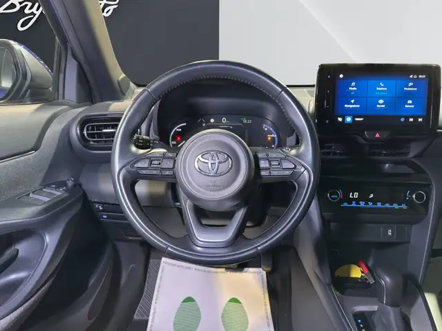 Toyota Yaris Cross view 9