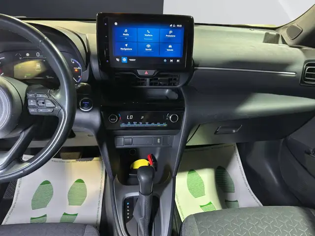 Toyota Yaris Cross view 8