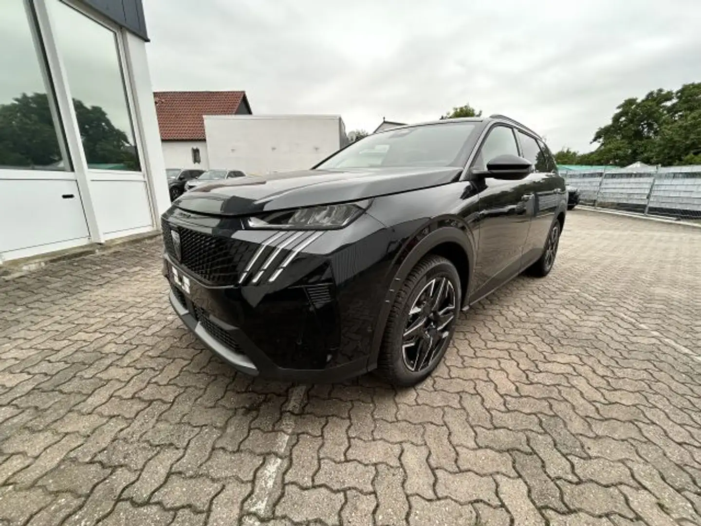 Peugeot 5008 Hybrid 145 e-DSC6 Allure*SUMMER-SALE* Schwarz - 1