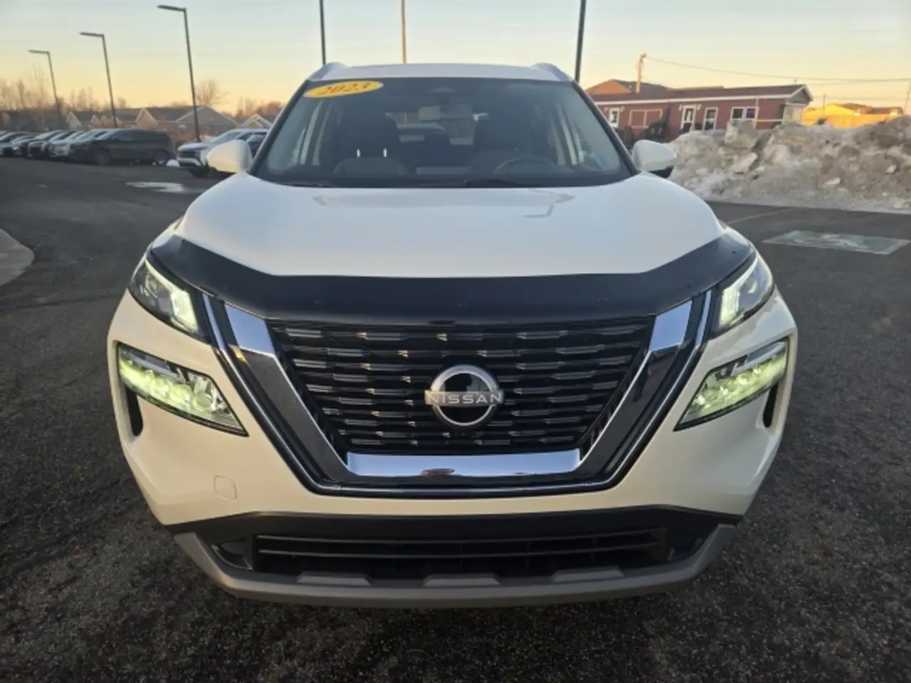 Nissan Rogue снимка Nissan Rogue