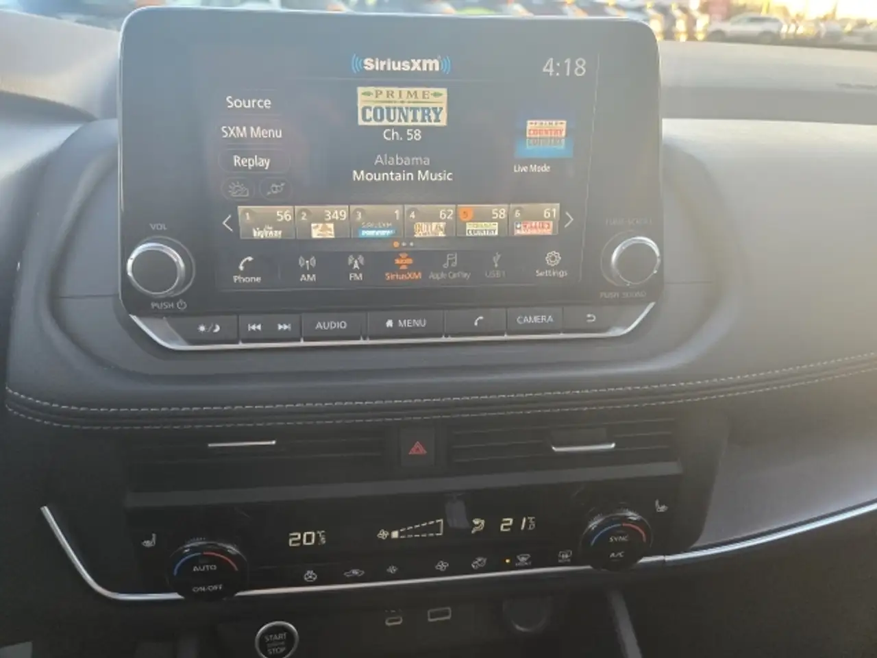 Nissan Rogue снимка Nissan Rogue