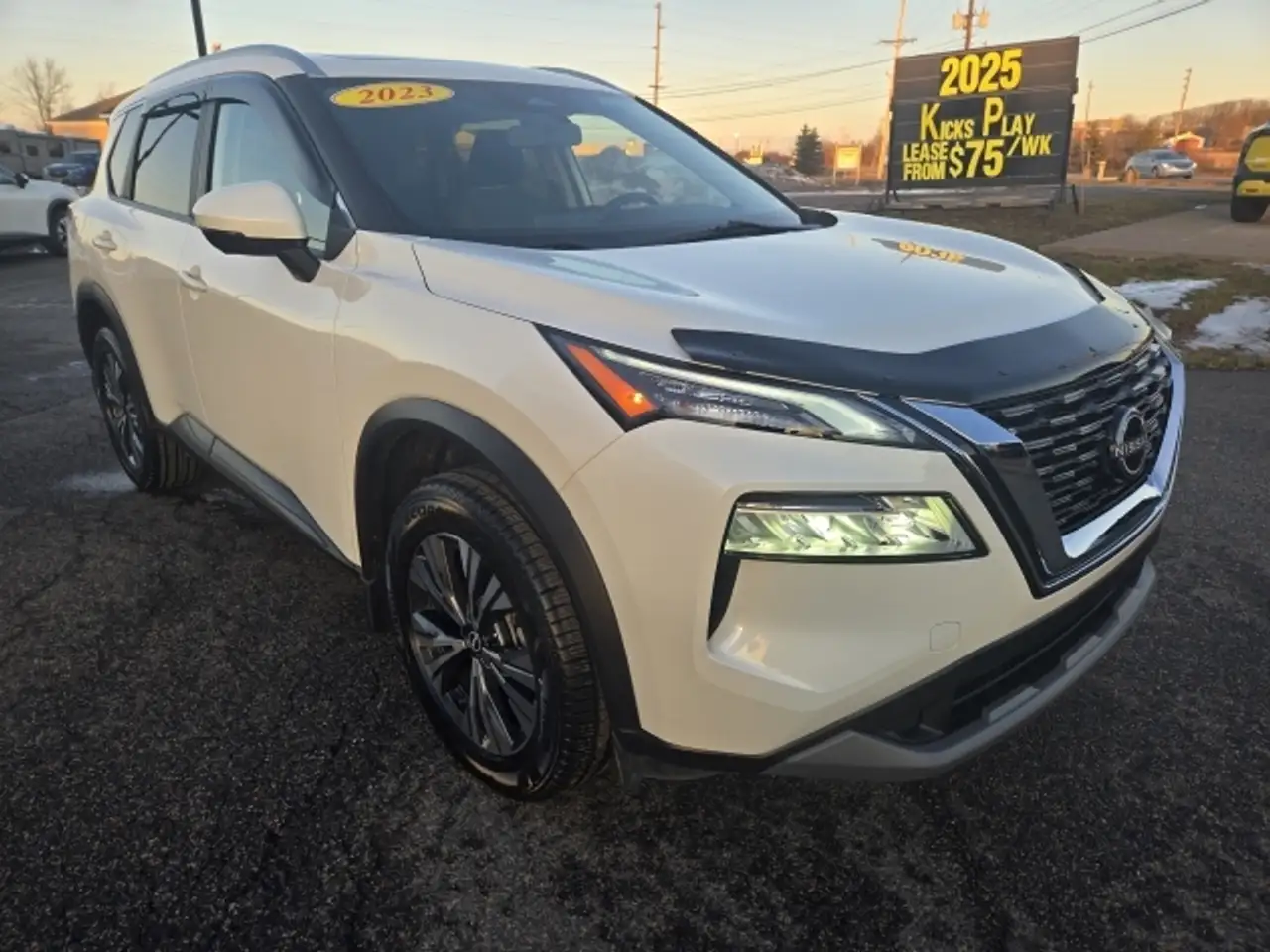 Nissan Rogue снимка Nissan Rogue
