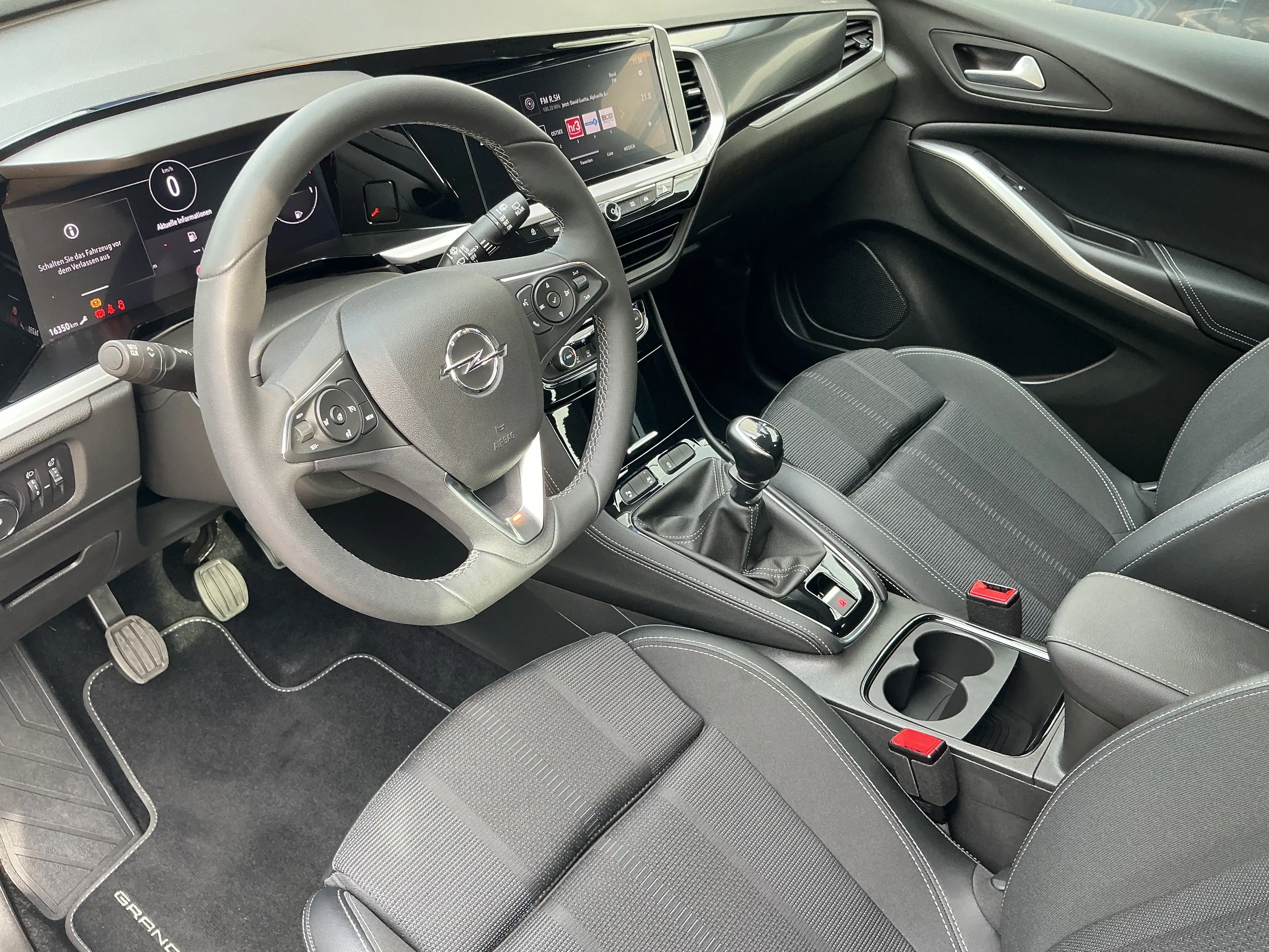 Opel Grandland X GS Line — photo 6