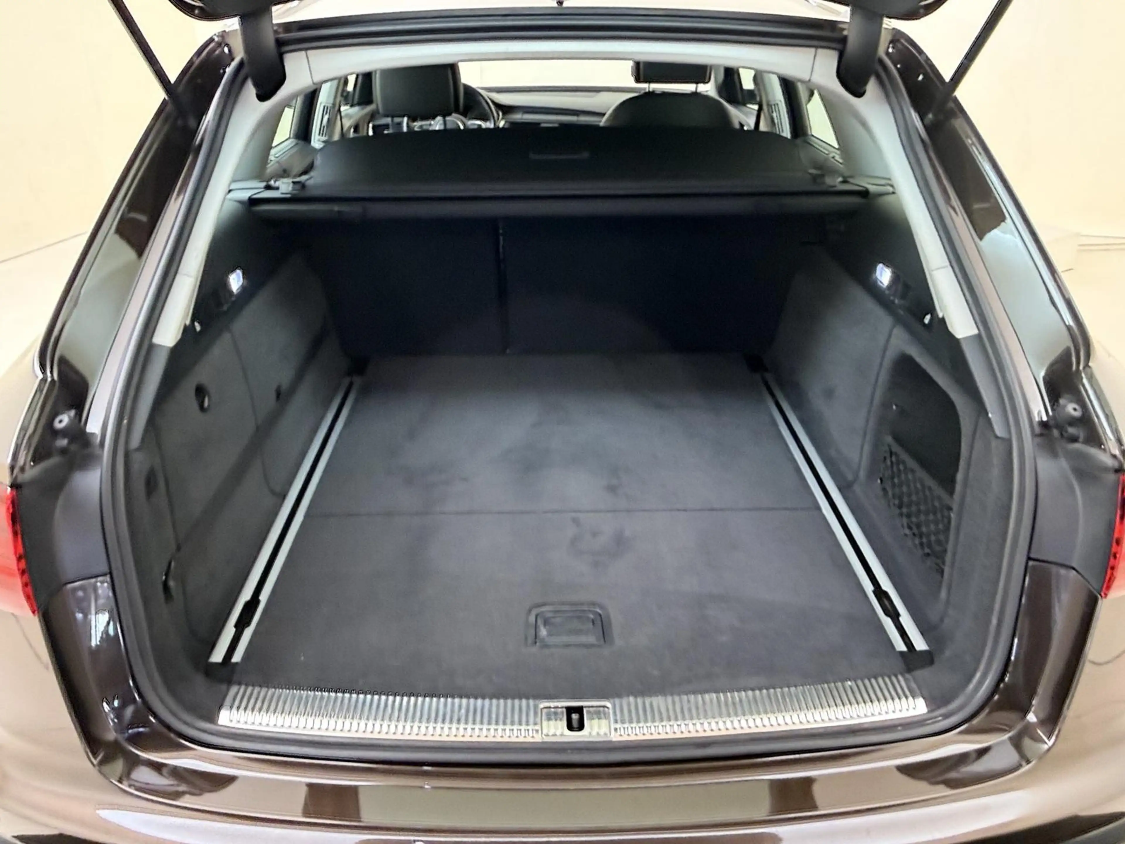 Audi A6 allroad quattro BOSE,BI-XENON,MEMO,TEMPO,LUFT — photo 8