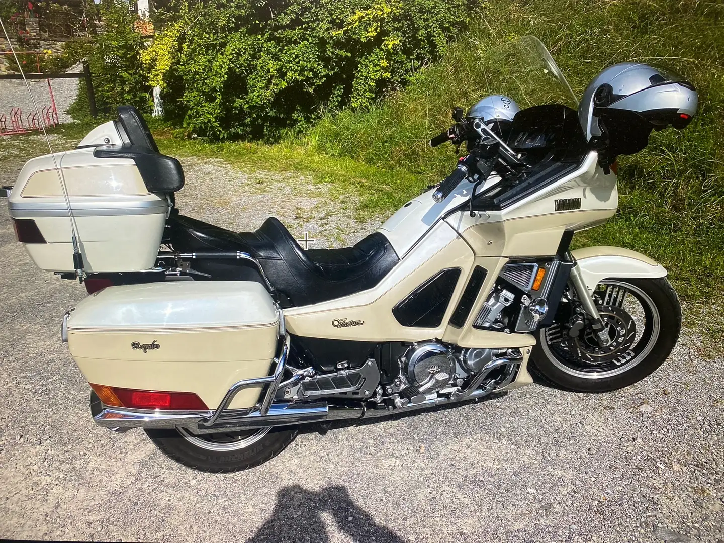 Yamaha XVZ 1200 Weiß - 1