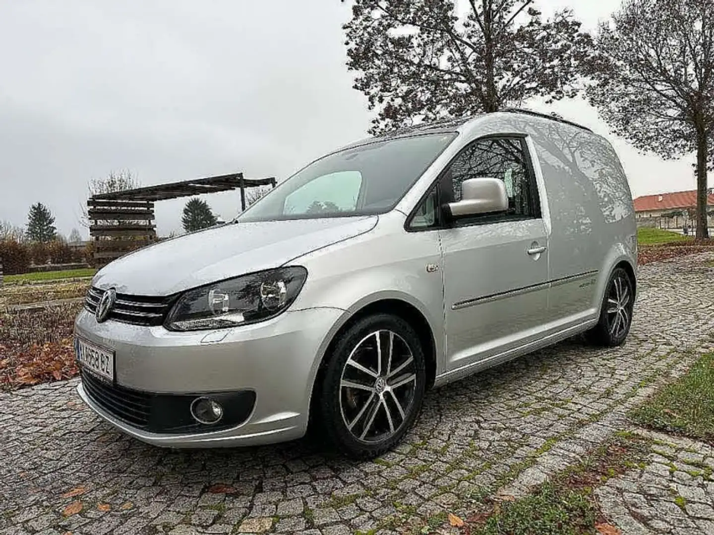 Volkswagen Caddy Kastenwagen Edition 30 1,6 TDI BMT DPF DSG Silber - 1
