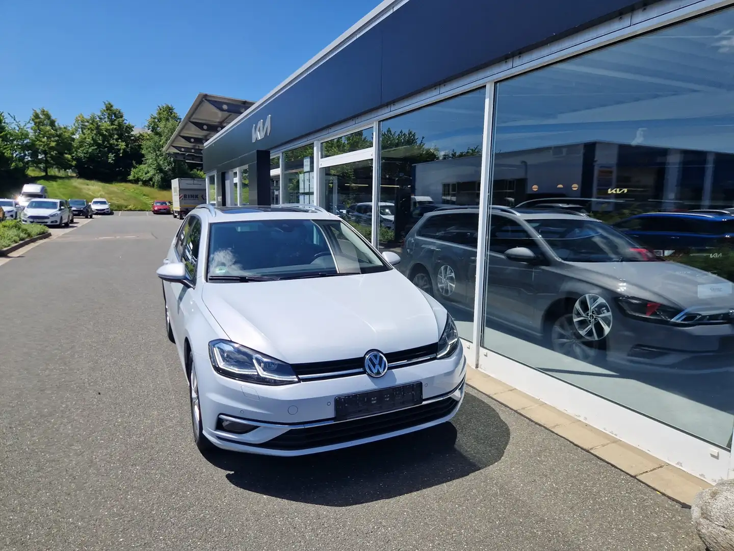Volkswagen Golf Variant VII Variant 1,5 TSI DSG Highline Pano LED ACC Nav Weiß - 2