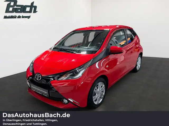 Toyota Aygo 1.0 l 5-Türer x-play touch Automatik