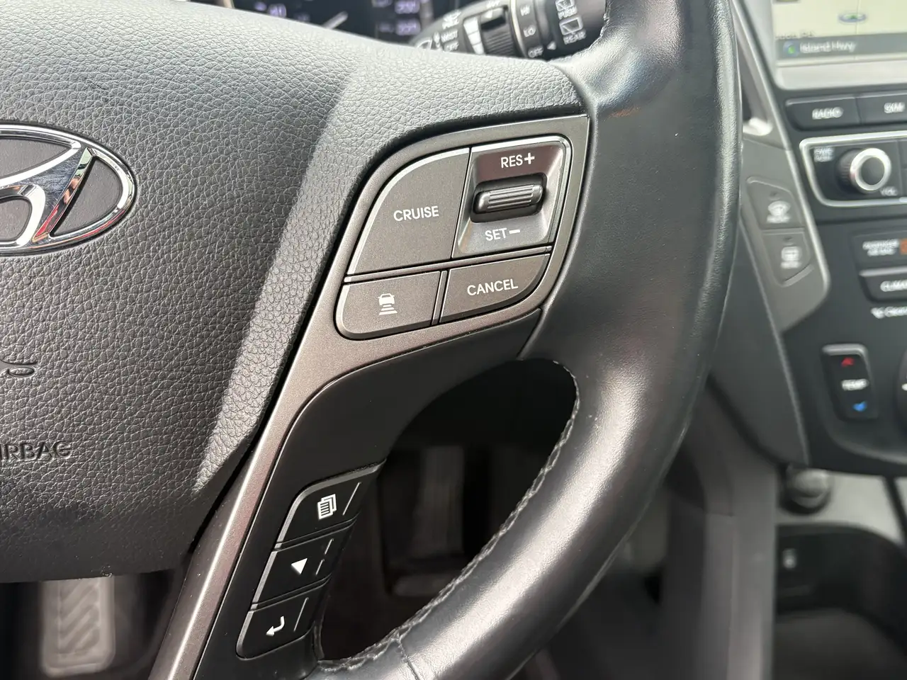 Hyundai SANTA FE снимка Hyundai SANTA FE