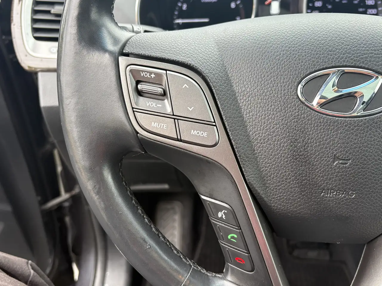 Hyundai SANTA FE снимка Hyundai SANTA FE