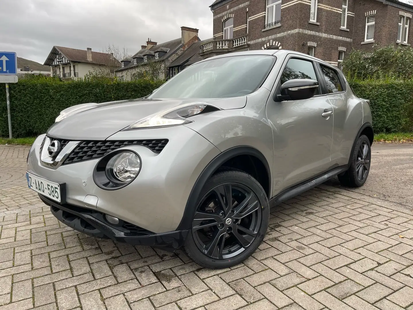 Nissan Juke 1.2 DIG-T 2WD N-Connecta 17'' Creative Argent - 2