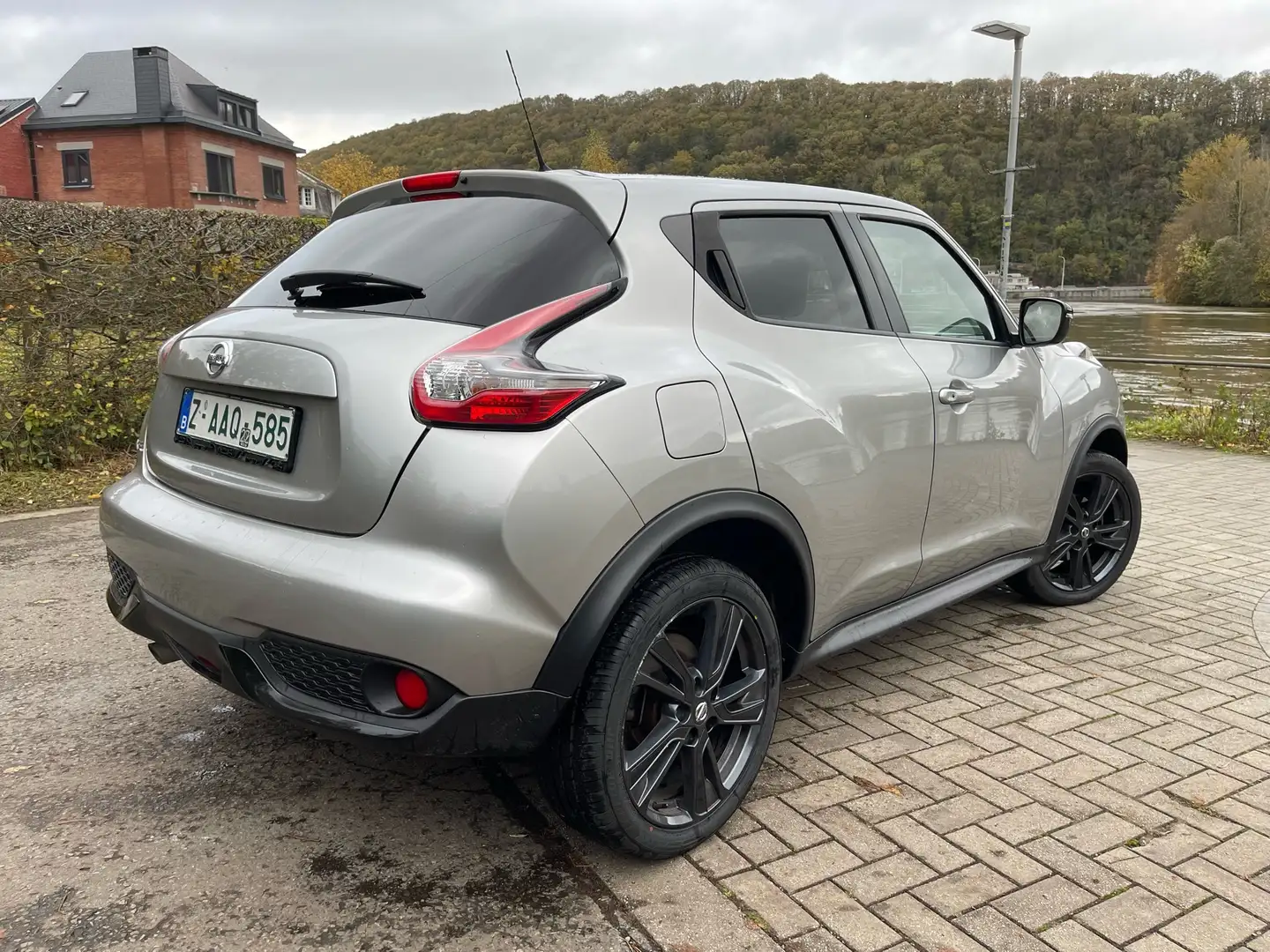 Nissan Juke 1.2 DIG-T 2WD N-Connecta 17'' Creative Argent - 1