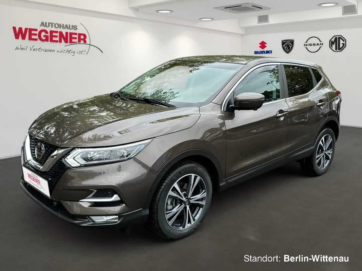 Nissan Qashqai QASHQAI N-CONNECTA 1.3 AT +LED+NAVI+KAM+SHZ Brun - 1