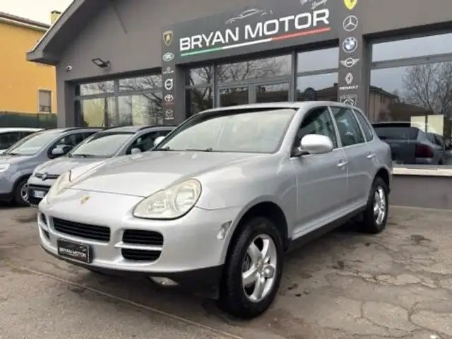 Porsche Cayenne Cayenne 3.2 V6 cat