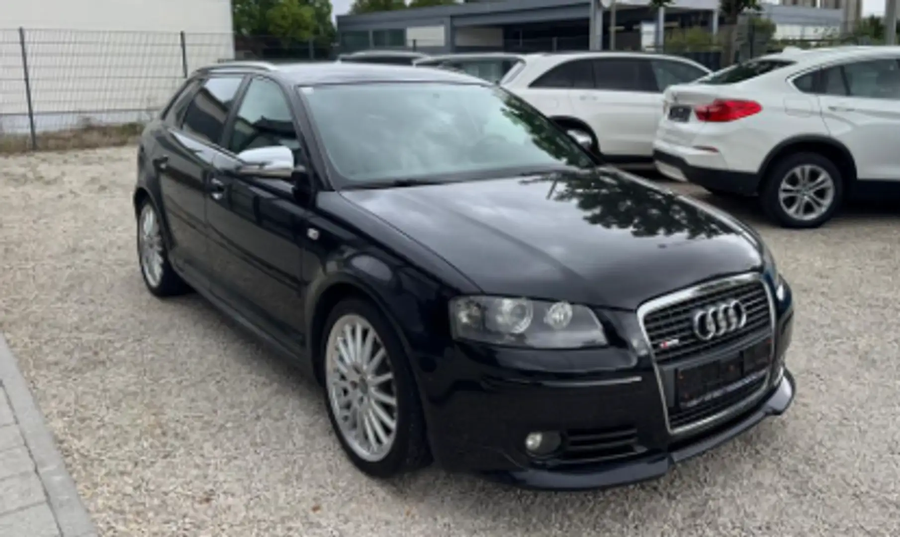 Audi A3 Sportback 2.0TDI Ambiente quattro DPF Noir - 2