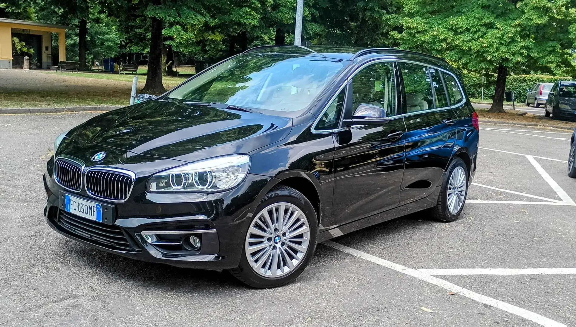 BMW 220 220d Gran Tourer Luxury 7 Posti - 1