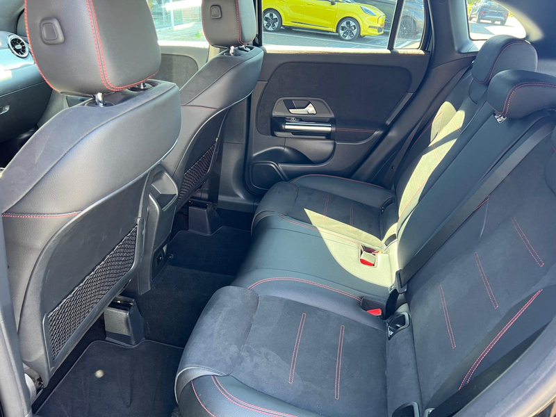 Mercedes-Benz GLA 250 e Business Solution AMG Limited — photo 13